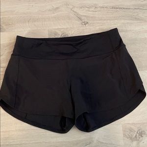 Black Lululemon Speed Up Shorts sz 8